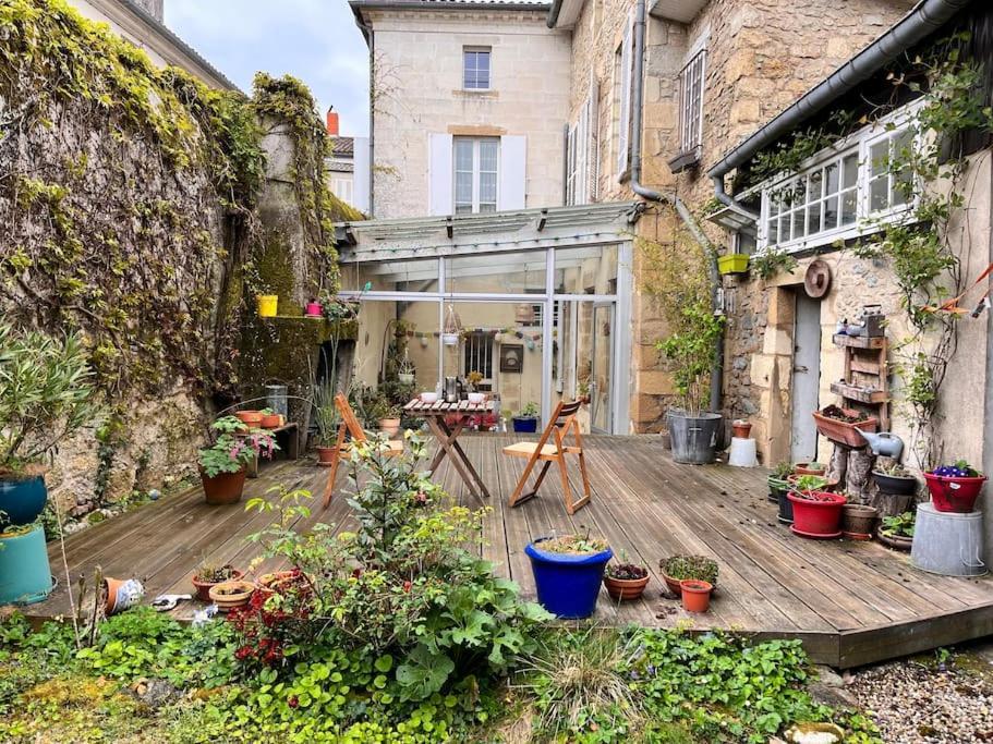 Grande Chambre Chez L'Artiste-Peintre La Reole Luaran gambar